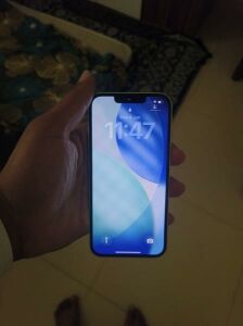 آيفون 13 للبيع