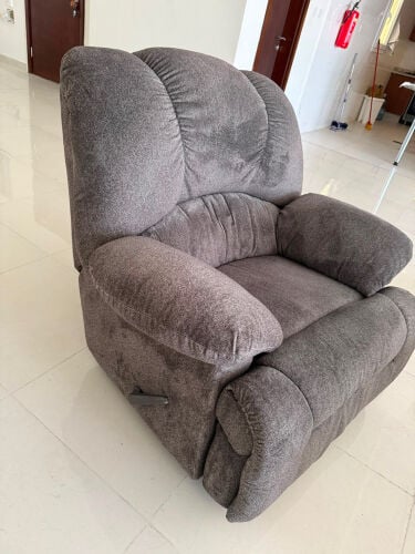 RAMPANT ROCKER RECLINER 
