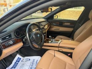 BMW 730Li 2014