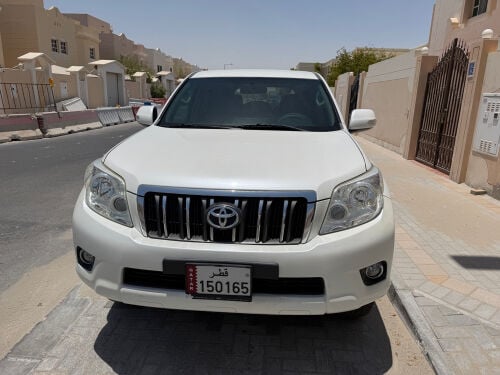 Prada. 2013.   4 cylinder. Good condition    New battery. Istemara  5/2027