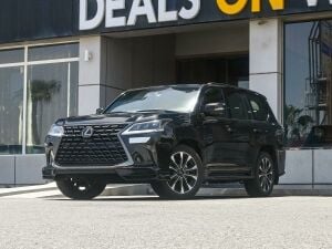 Lexus LX 570S Black Edition 2021