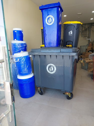 حاوية القمامة للبيع قطر
