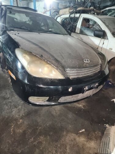 Lexus es 300 all parts available