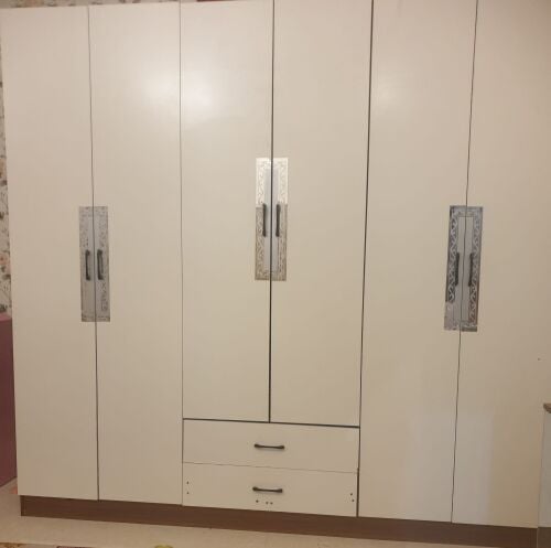 Complete bedroom