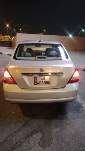 Nissan tida 
