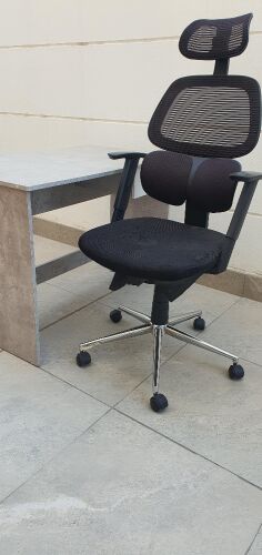 computer table and chiar