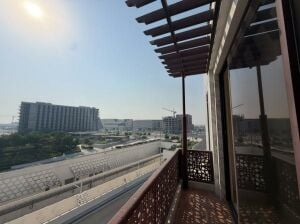 1 BHK W/ POOL & GYM 2 MONTH FREE