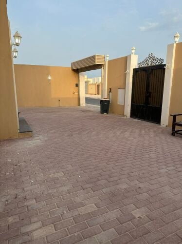 للايجار فيلا سميسمه اسكان مع بركة