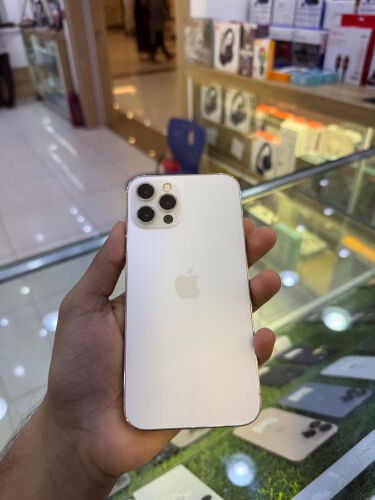 آيفون 12 برو مستعمل