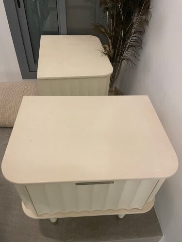 2 bedside tables