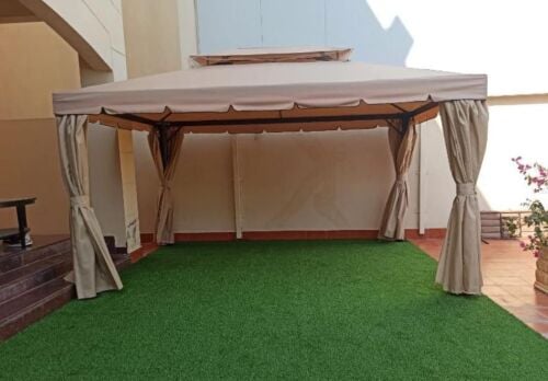 tent . 4/6