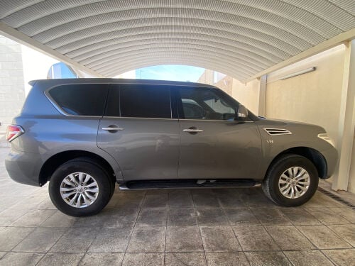 nissan good condition vry nice car