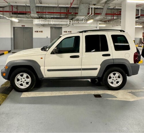 jeep cherockee 2005 4*4