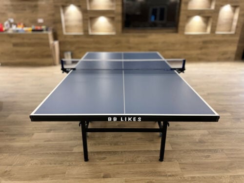 Tennis table 
