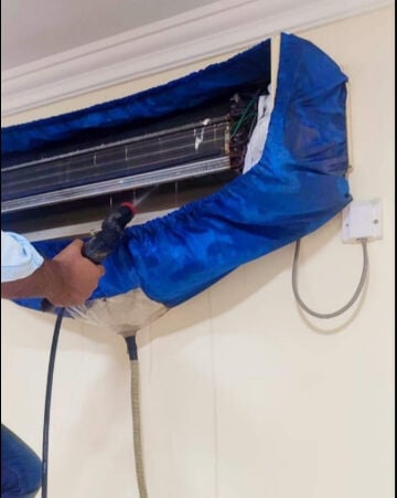 70578704 