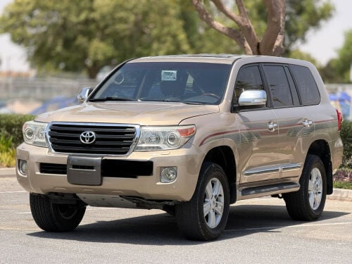 Toyota Land Cruiser GXR V8