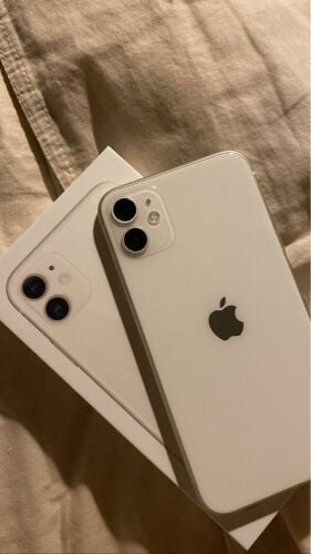 ايفون ١١