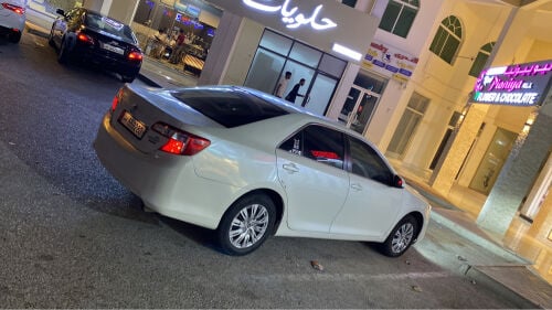 كامري لبيع بحالة جيدة  رقم الجوال 70074565