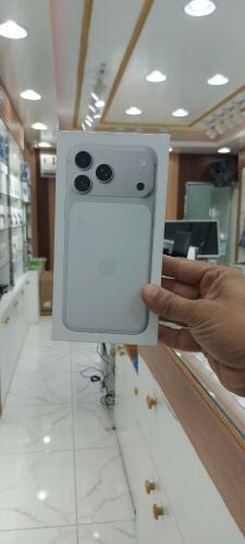 iphone 17pro 256 wht