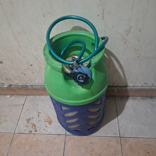 Gas Cylinder & Regulator,Pipe