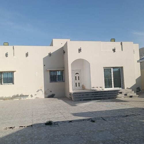 للايجار 
بيت شعبى ابو نخلة
