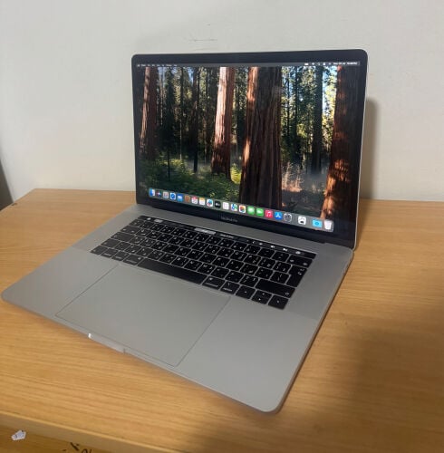 MacBook Pro core i9 ,15 inch retina