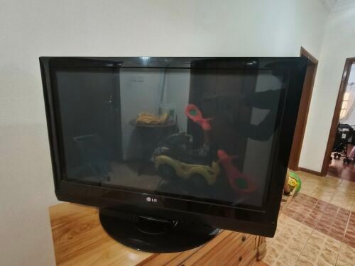 LG TV 32"