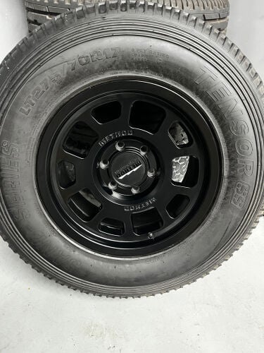 method & tire 4 pcs 
