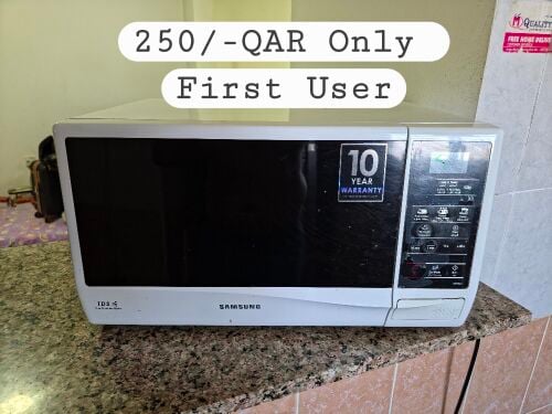 Samsung Microwave Oven in 250 Qar
