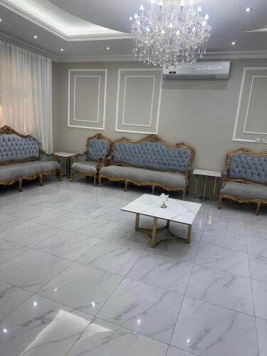  shower sofa