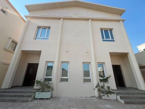 Luxury villa for rent in Al Mashaf