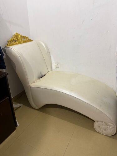 chaise longue