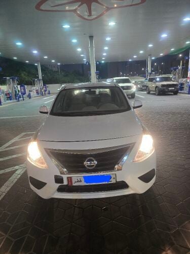 Nissan Sunny 2022