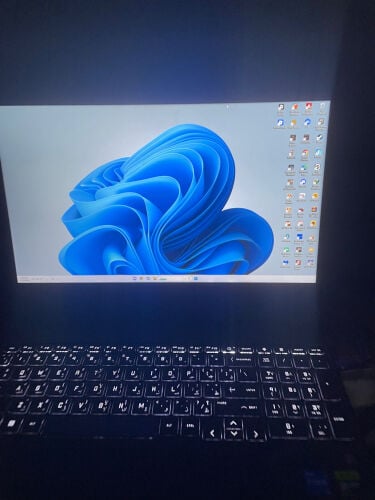 لابتوب قيمينق للبيع مستعجل 