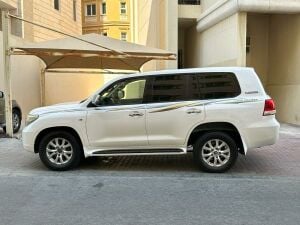 Toyota Land Cruiser GXR V8 2011