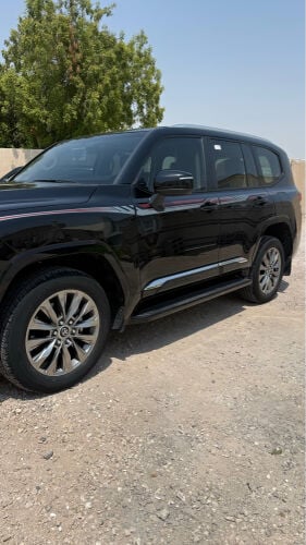 Land Cruiser GXR 2025