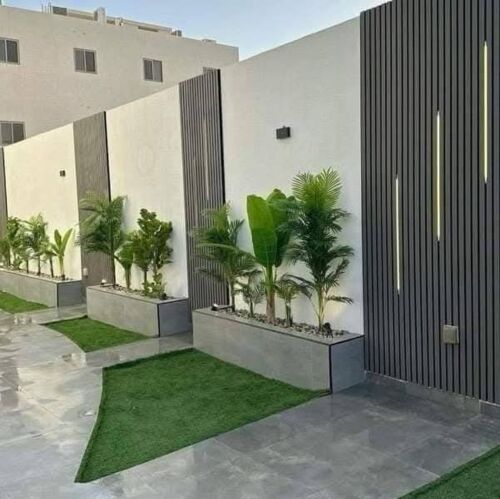 أحواض زراعة بلاستيكية