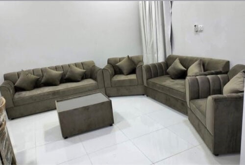 FOR SALE READYMADE SOFA 