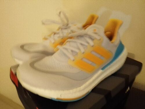 Adidas Ultraboost Light Size 42