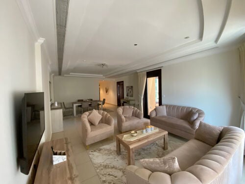 1Bedroom Apt