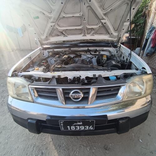 NISSAN PICKUP 2008