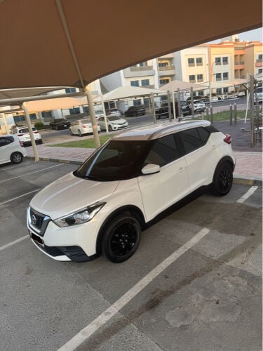 نيسان كيكس 
