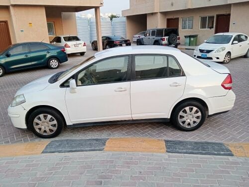 Nissan Tida 2012