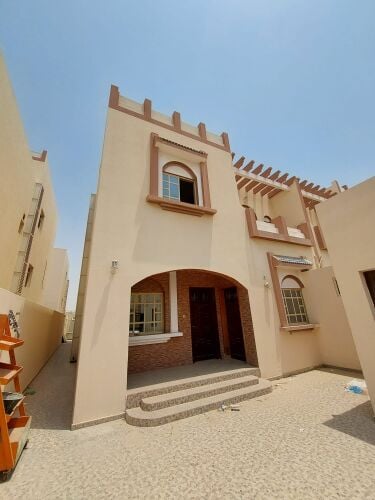for rent villa bachelors umm salal