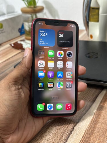 Apple iphone 11 (RED)