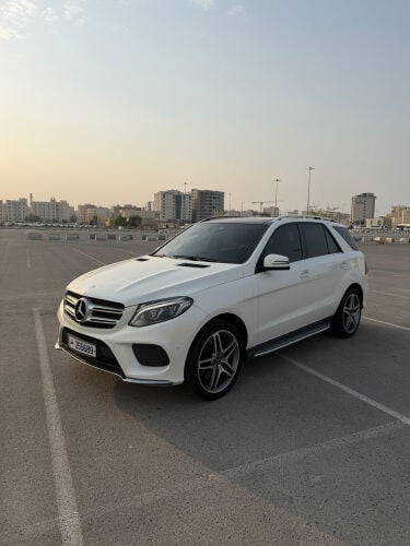 مرسيدس-بنز جي إل إي 400 فورماتيك