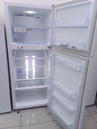 LG Refrigerator for sale
