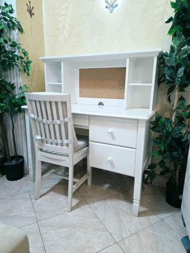 stady table 