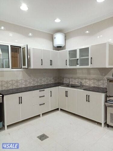 Aluminum works
Glass office partit