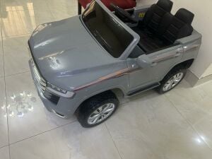 Car on ride for kids , new